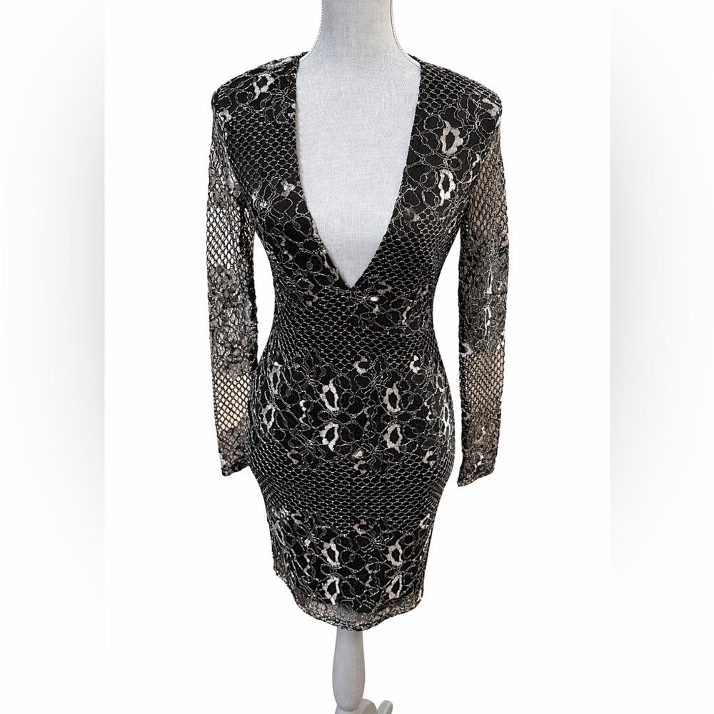 Missguided Black Floral Lace Plunge Bodycon Mini Dress US 4